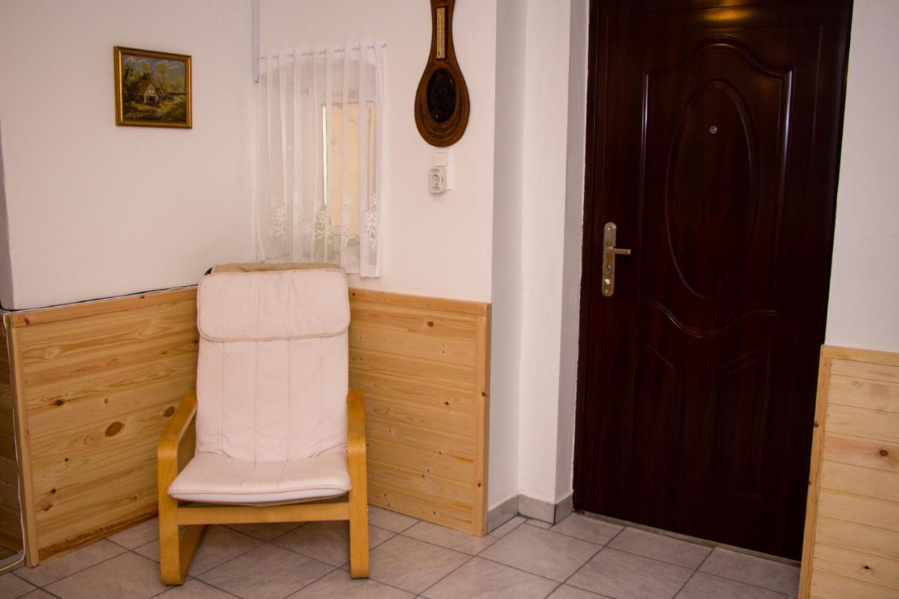 Zimmer Feri Vendeghaz Hotel Abaújszántó Exterior foto