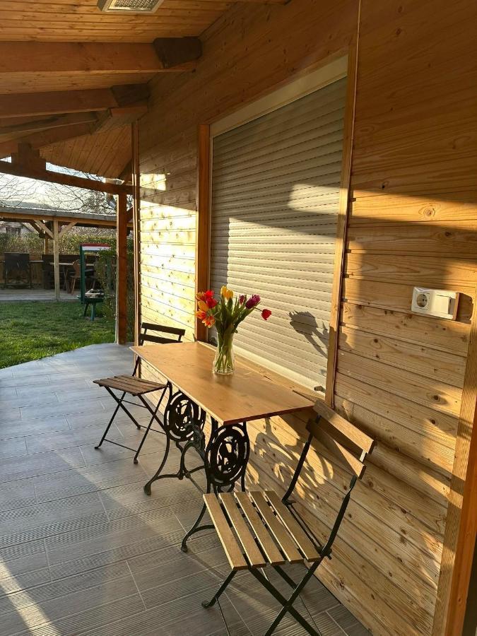 Zimmer Feri Vendeghaz Hotel Abaújszántó Exterior foto